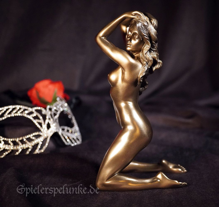 Preview: akt bronze erotik figur frau nackt hoch kniend arme oben
