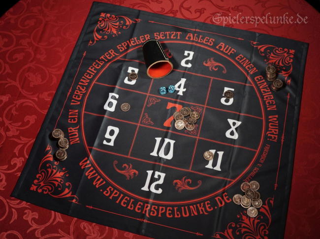 historisches Glücksspiel im Stil der Belle Epoque aus der Boutique Burlesque